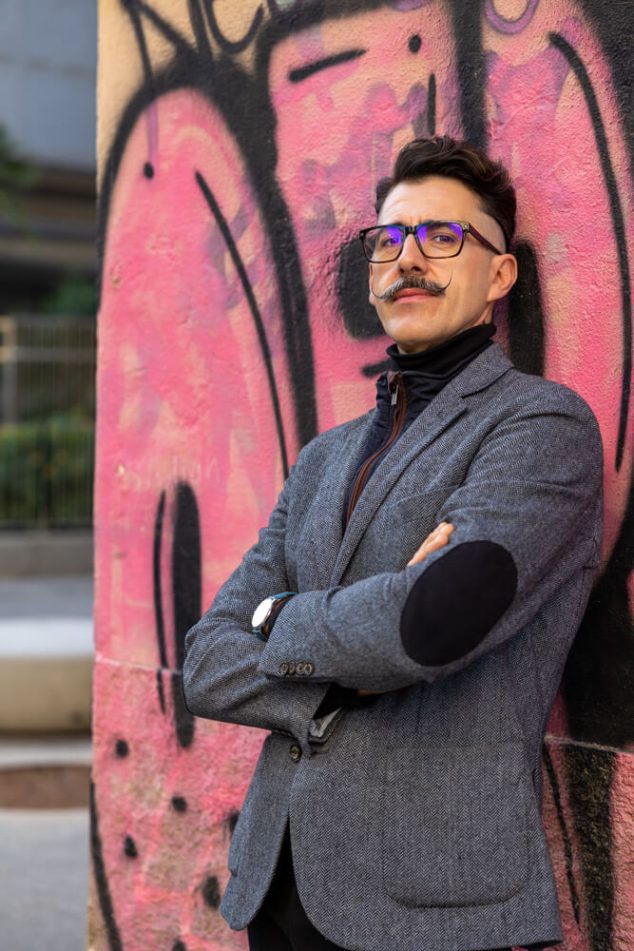 La Barbería Haircuts & Wines - Moises