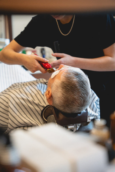 Corte de pelo La Barbería Haircuts & Wine (La Rambla)